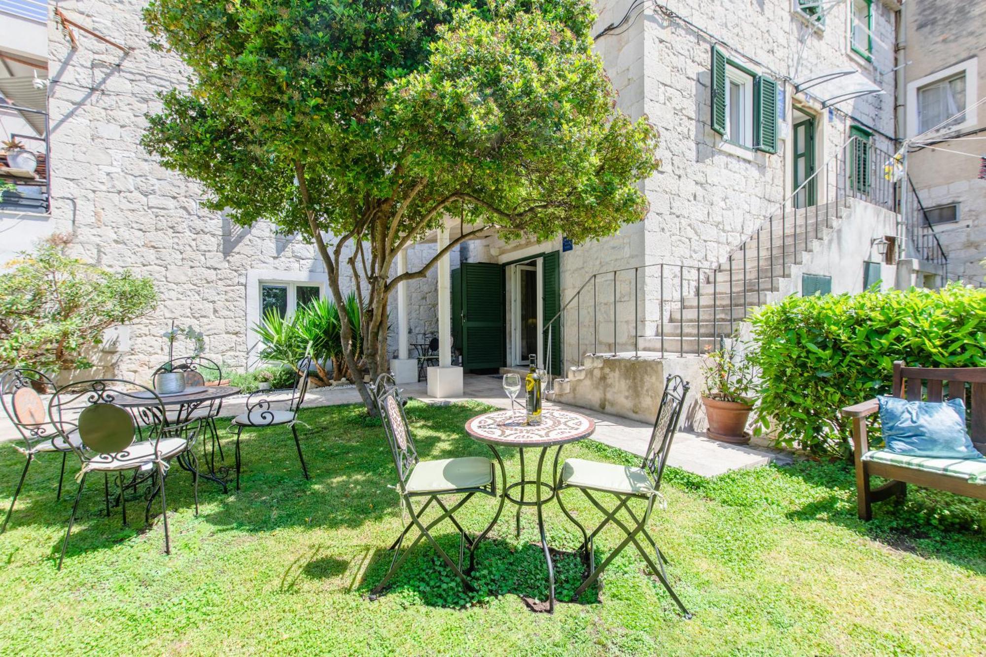 Jes Old Town Studio Apartment Сплит Екстериор снимка